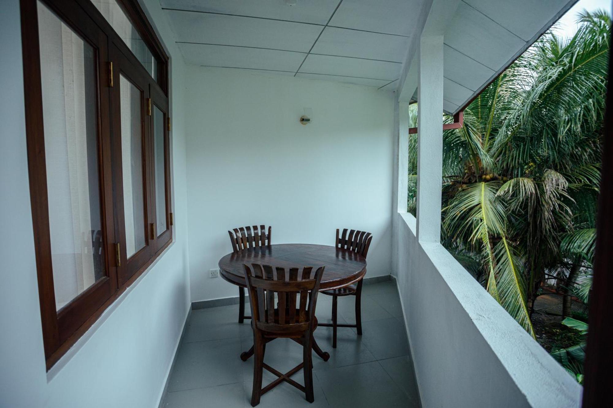 Villa Windfall Unawatuna Exteriör bild